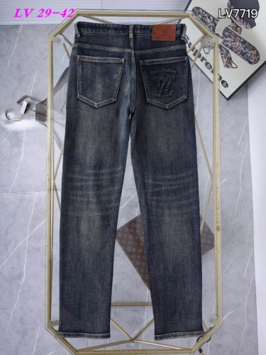 L...V... Long Jeans 3233 Men