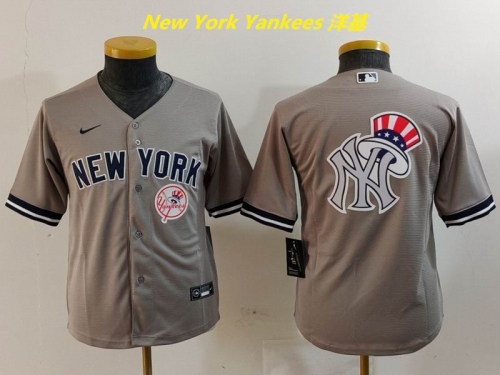 MLB New York Yankees 1264 Youth/Boy