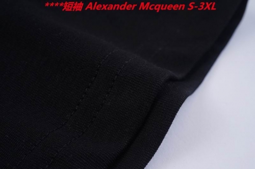 A.l.e.x.a.n.d.e.r. M.c.q.u.e.e.n. Round neck 4100 Men