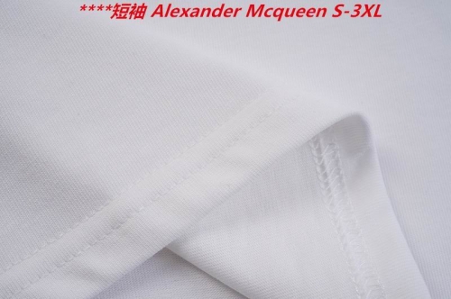 A.l.e.x.a.n.d.e.r. M.c.q.u.e.e.n. Round neck 4071 Men