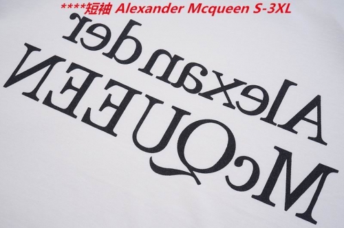 A.l.e.x.a.n.d.e.r. M.c.q.u.e.e.n. Round neck 4070 Men