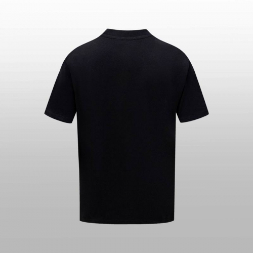 B.u.r.b.e.r.r.y. Round neck 4762 Men