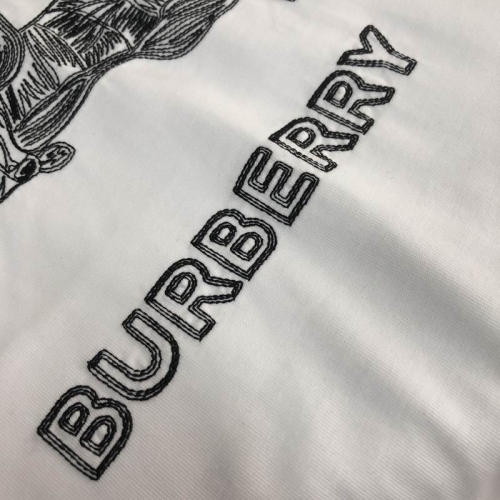 B.u.r.b.e.r.r.y. Round neck 4321 Men