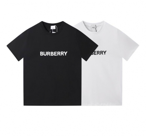 B.u.r.b.e.r.r.y. Round neck 5151 Men