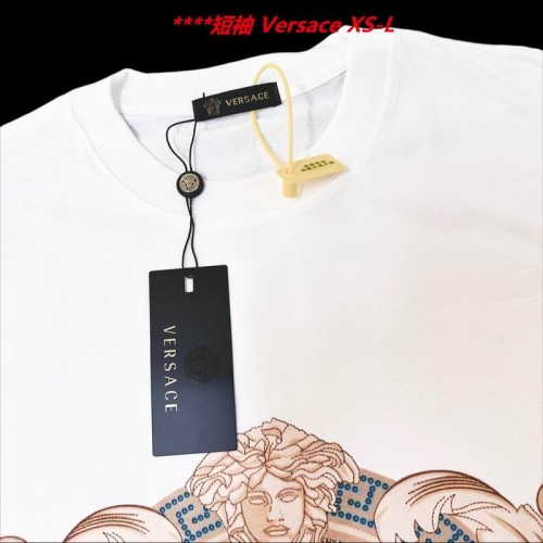 V.e.r.s.a.c.e. Round neck 4055 Men