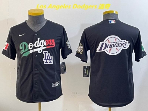 MLB Los Angeles Dodgers 3139 Youth/Boy