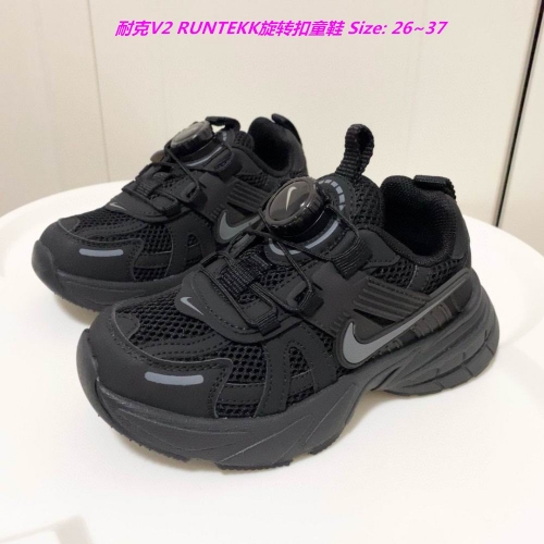 NIKE V2K RUNTEKK Sneakers Kids Shoes 1017 Child