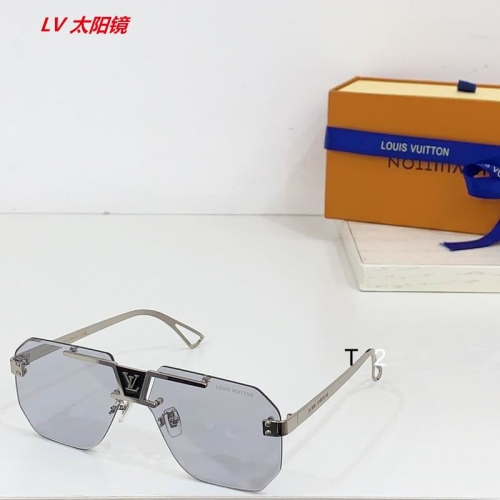 L...V... Sunglasses AAAA 12423