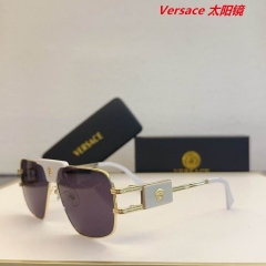 V.e.r.s.a.c.e. Sunglasses AAAA 11110