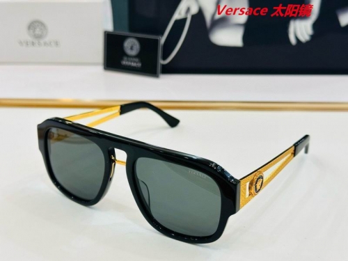 V.e.r.s.a.c.e. Sunglasses AAAA 10303