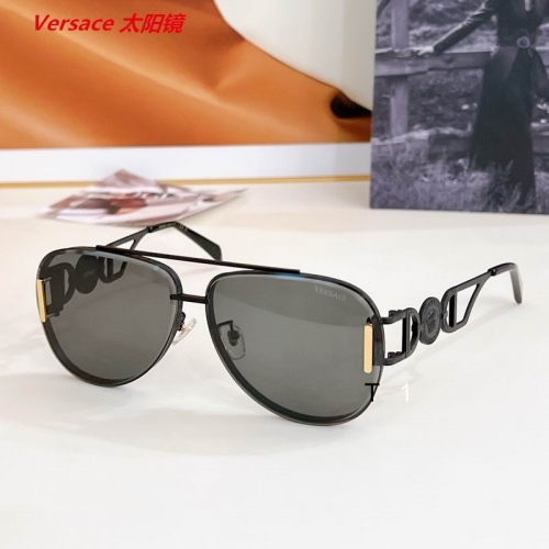 V.e.r.s.a.c.e. Sunglasses AAAA 11213