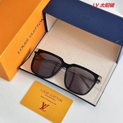 L...V... Sunglasses AAAA 11972
