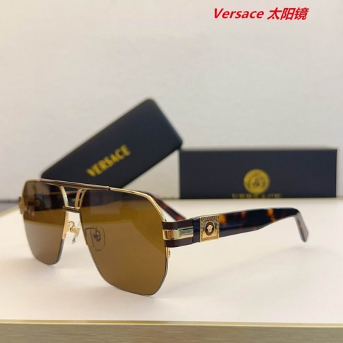 V.e.r.s.a.c.e. Sunglasses AAAA 10909