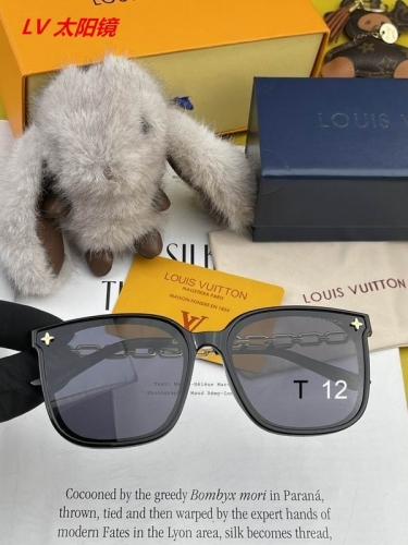 L...V... Sunglasses AAAA 10466