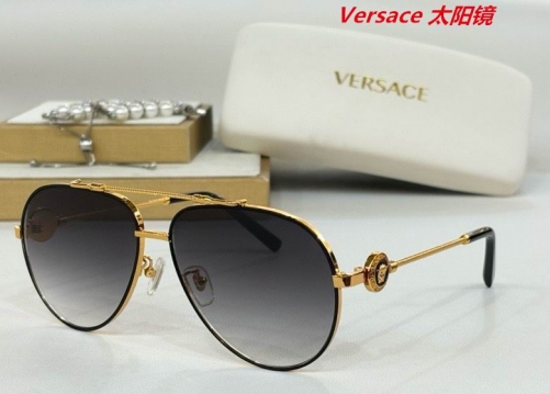 V.e.r.s.a.c.e. Sunglasses AAAA 11100