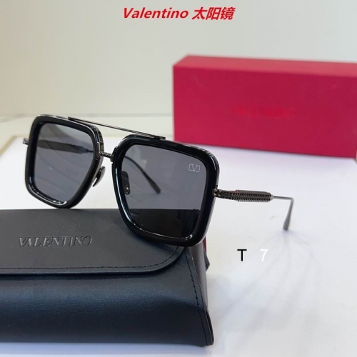 V.a.l.e.n.t.i.n.o. Sunglasses AAAA 10111