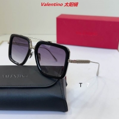 V.a.l.e.n.t.i.n.o. Sunglasses AAAA 10110