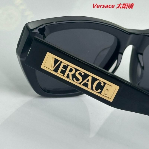 V.e.r.s.a.c.e. Sunglasses AAAA 10468