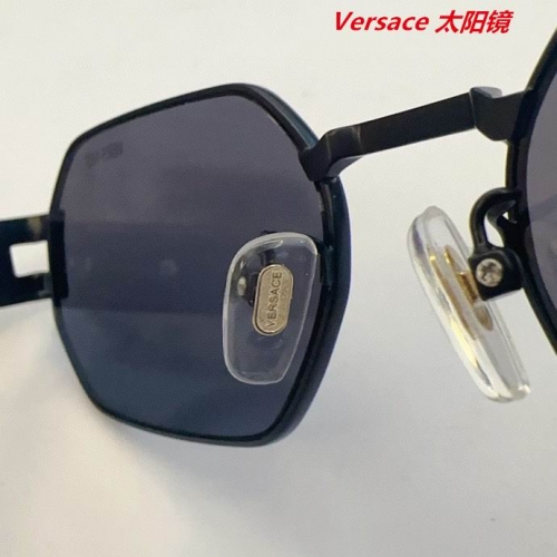 V.e.r.s.a.c.e. Sunglasses AAAA 10875