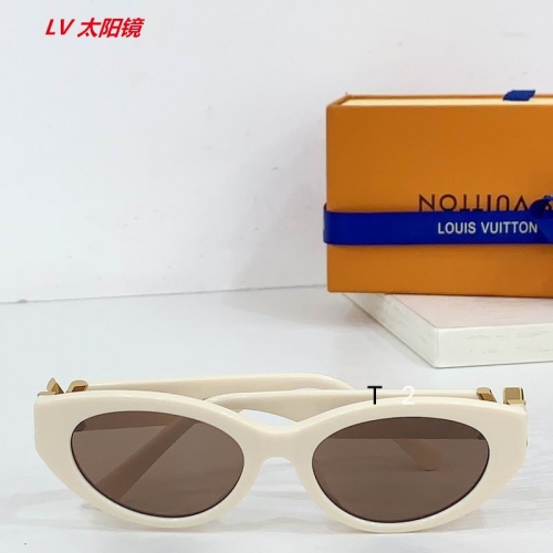 L...V... Sunglasses AAAA 12082