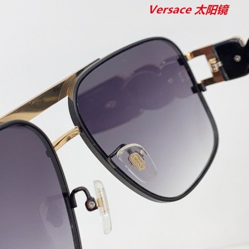 V.e.r.s.a.c.e. Sunglasses AAAA 11010