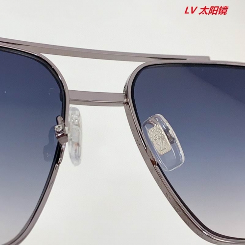 L...V... Sunglasses AAAA 11211