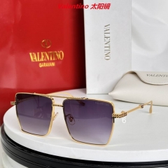 V.a.l.e.n.t.i.n.o. Sunglasses AAAA 10091