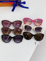 L...V... Sunglasses AAAA 12401