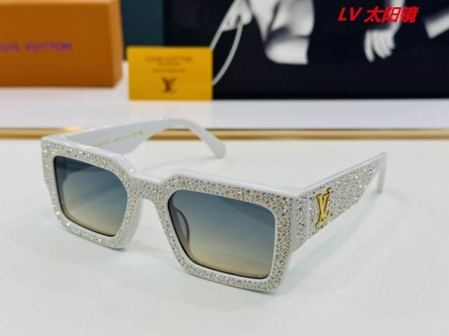 L...V... Sunglasses AAAA 11556