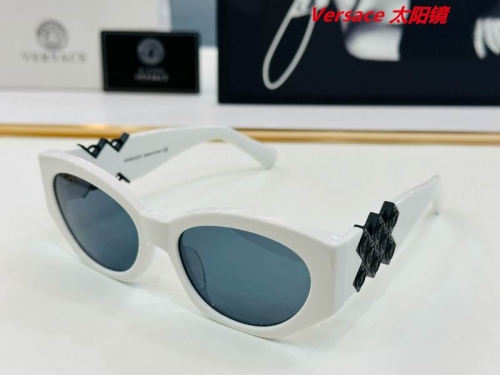 V.e.r.s.a.c.e. Sunglasses AAAA 10034