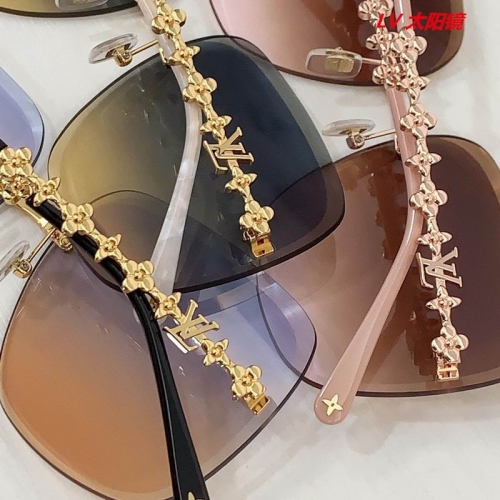 L...V... Sunglasses AAAA 11274