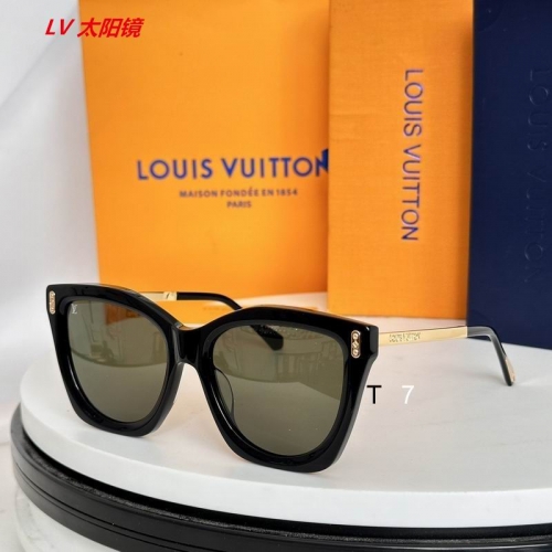 L...V... Sunglasses AAAA 10425