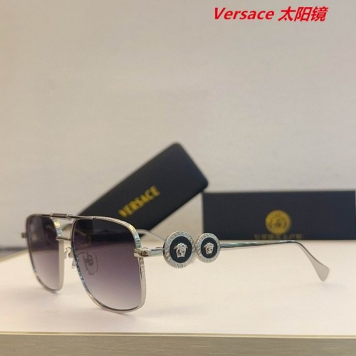 V.e.r.s.a.c.e. Sunglasses AAAA 10861