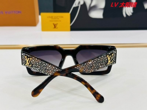 L...V... Sunglasses AAAA 11562