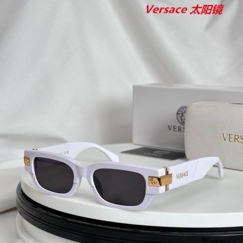 V.e.r.s.a.c.e. Sunglasses AAAA 10412