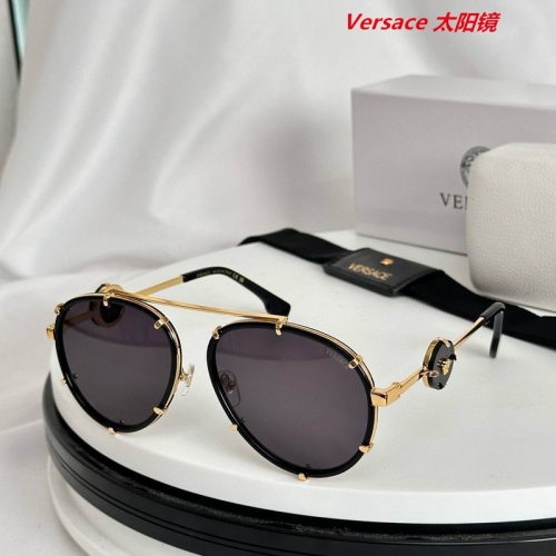 V.e.r.s.a.c.e. Sunglasses AAAA 10373