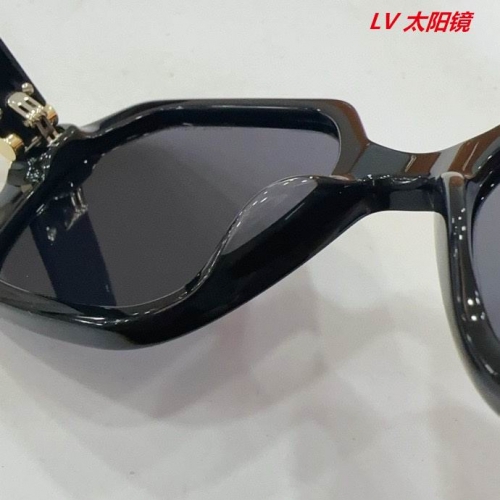 L...V... Sunglasses AAAA 10892