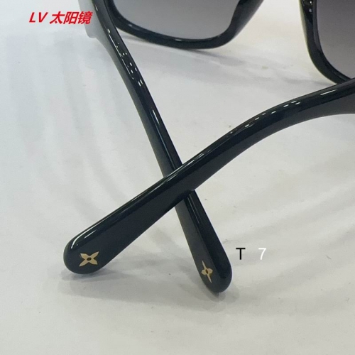 L...V... Sunglasses AAAA 12155