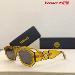 V.e.r.s.a.c.e. Sunglasses AAAA 10842