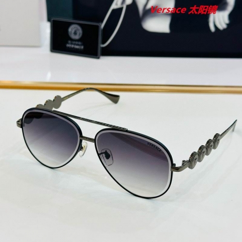 V.e.r.s.a.c.e. Sunglasses AAAA 10348