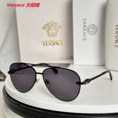 V.e.r.s.a.c.e. Sunglasses AAAA 11495