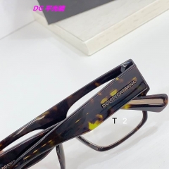 D...G... Plain Glasses AAAA 10085