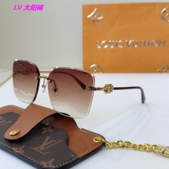 L...V... Sunglasses AAAA 22022