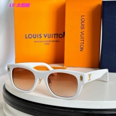 L...V... Sunglasses AAAA 21101