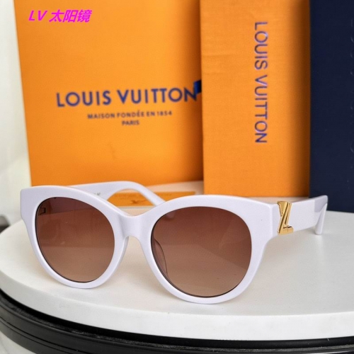 L...V... Sunglasses AAAA 21212