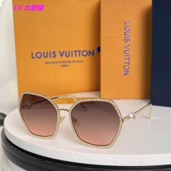 L...V... Sunglasses AAAA 21273