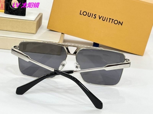 L...V... Sunglasses AAAA 21022