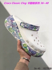 C.r.o.c.s. C.l.a.s.s.i.c. C.l.o.g. Sandals 020 Women