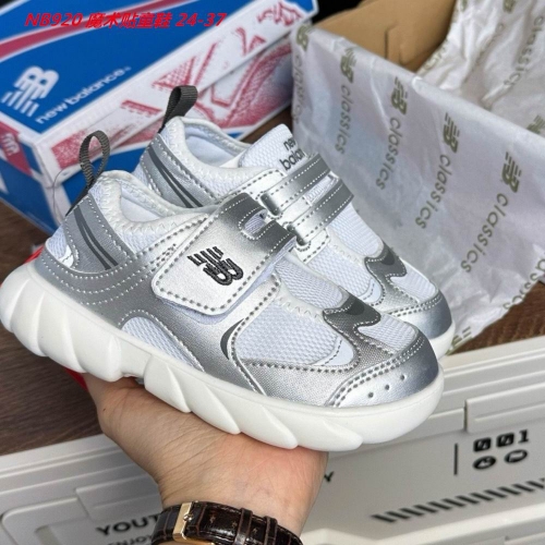 New Balance 920 Kids Shoes 6002 Child