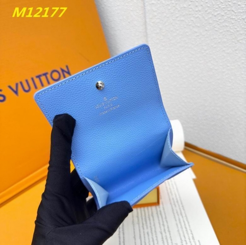 AAA--L...V... Wallets 4785